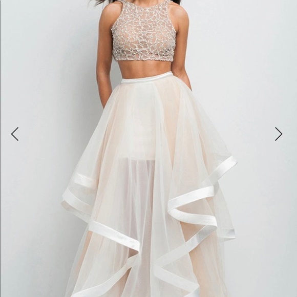 Beautiful Two piece Prom dress - Picture 2 of 3